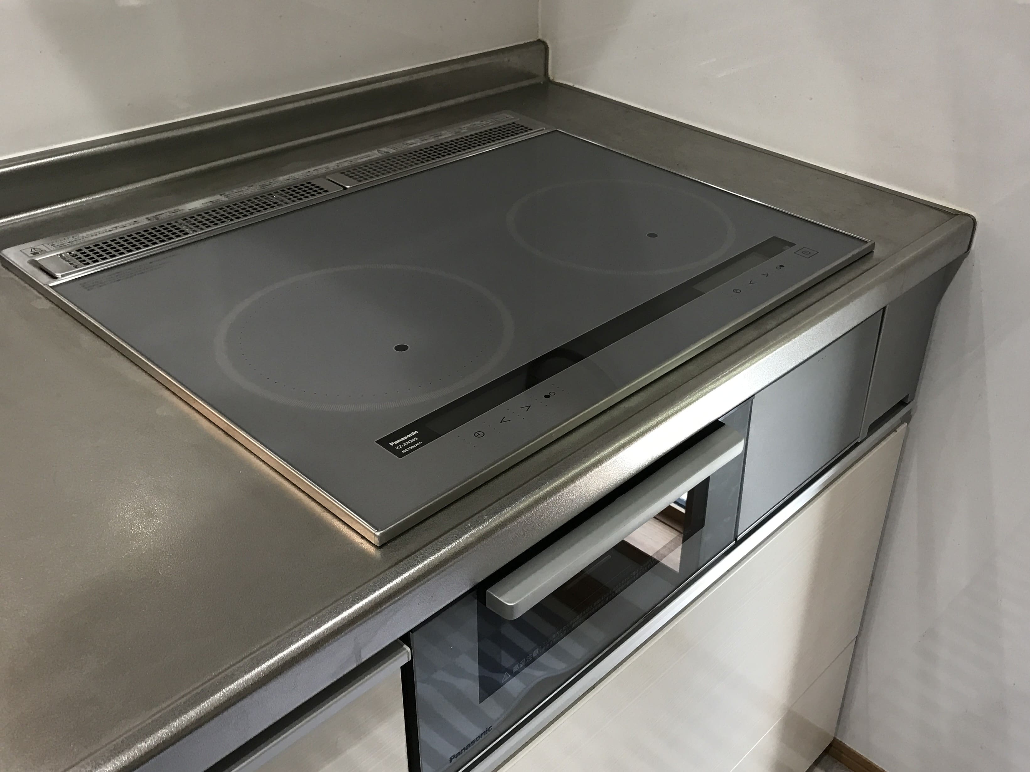 戸建て住宅 3口→2口 IHクッキングヒーター交換工事_施工事例2