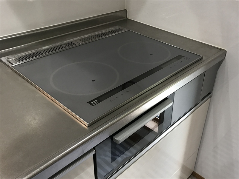 戸建て住宅 3口→2口 IHクッキングヒーター交換工事_施工事例2