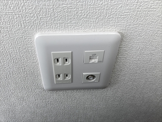 LAN配線敷設工事 施工事例1