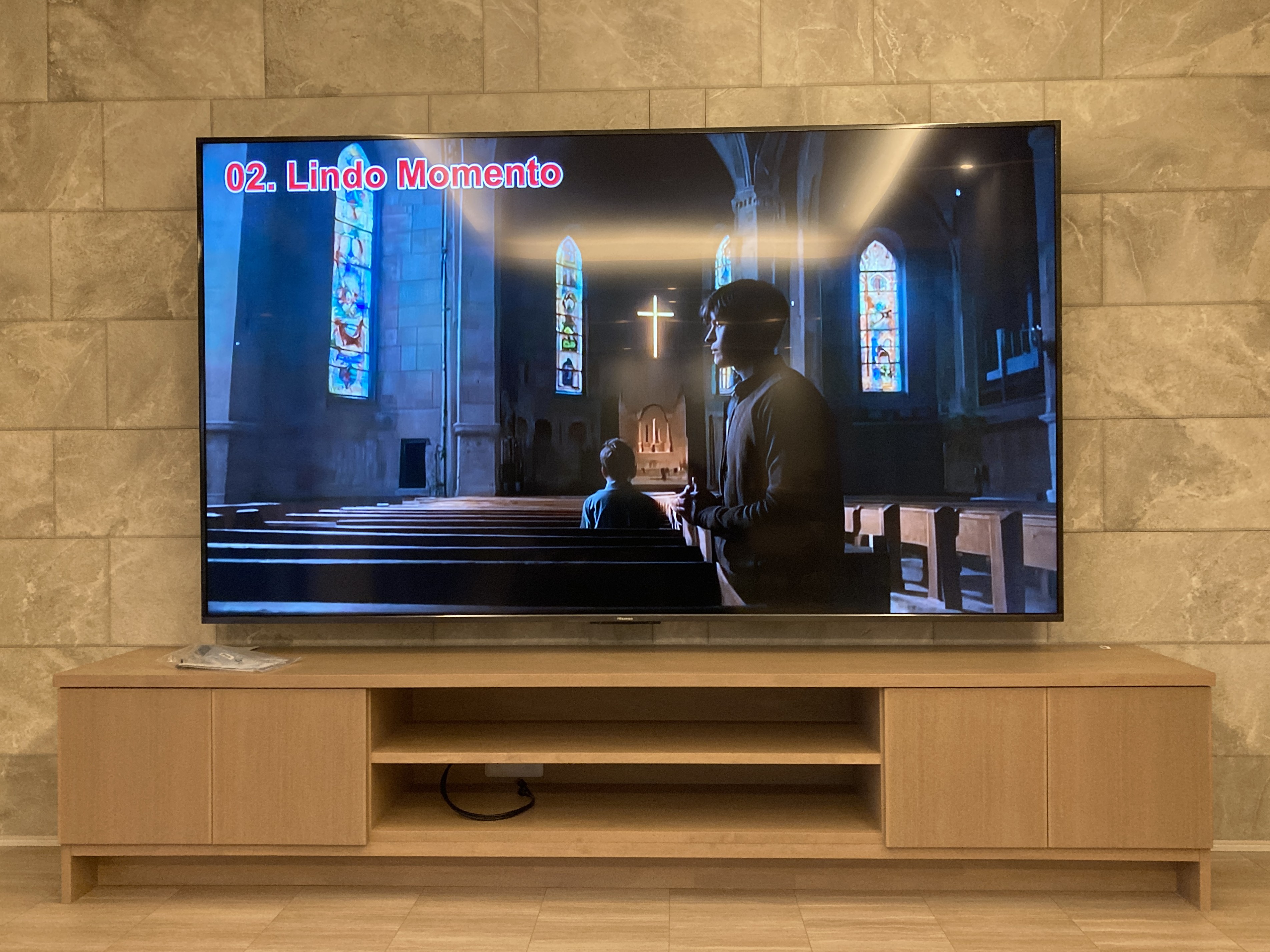 壁掛けテレビ工事_施工事例2